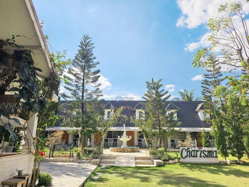 Charisma Resort Suan Phueng Esterno foto