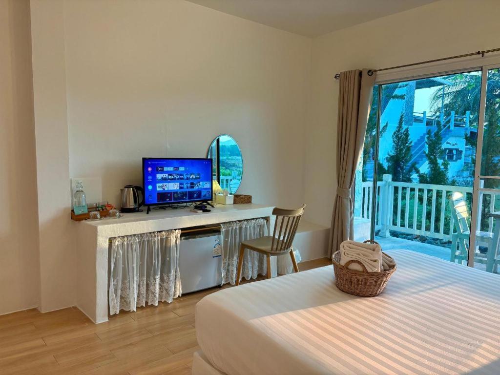 Charisma Resort Suan Phueng Esterno foto