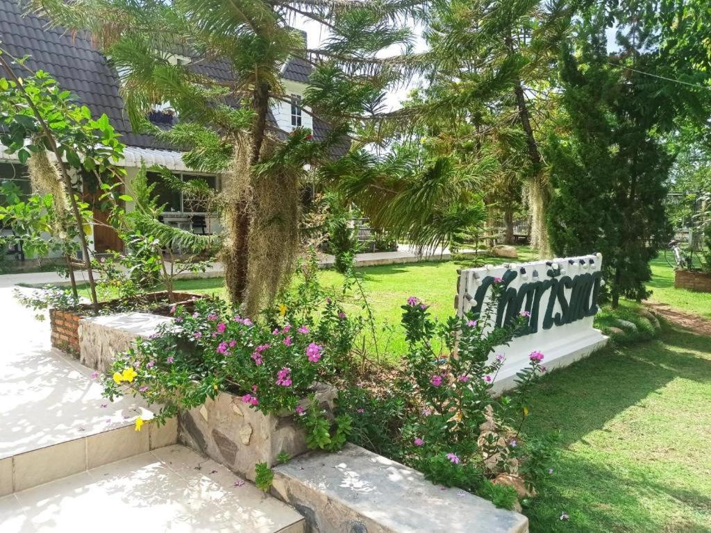 Charisma Resort Suan Phueng Esterno foto